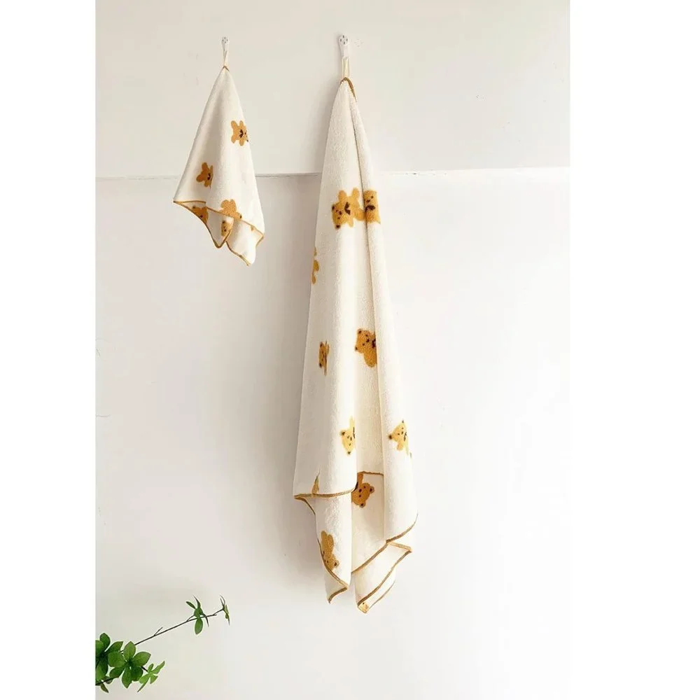 Cute Bear Print Bath Towels Set